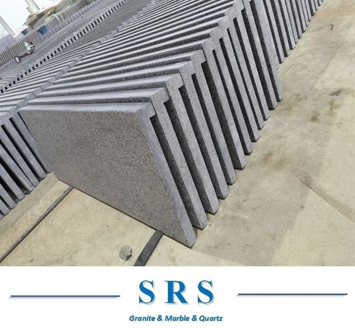 Dark-Grey-Basalt-Granite-Swimming-Pool-Pavers-Coping-for-Outdoor-Garden-Houses.webp (5)(001)